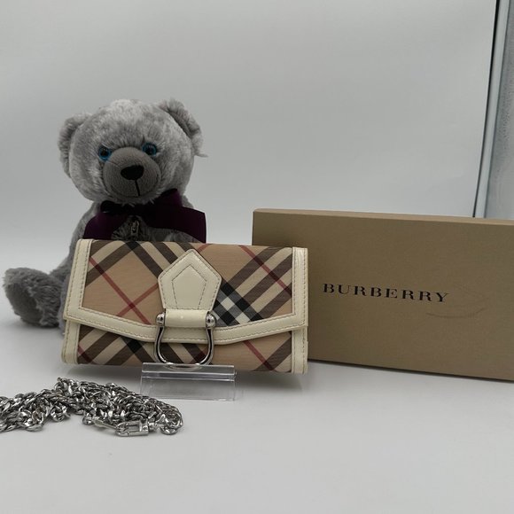 BURBERRY Nova Check Wallet - Picture 1 of 15